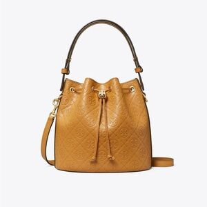 Tory Burch T Monogram Leather Bucket Bag - Tan